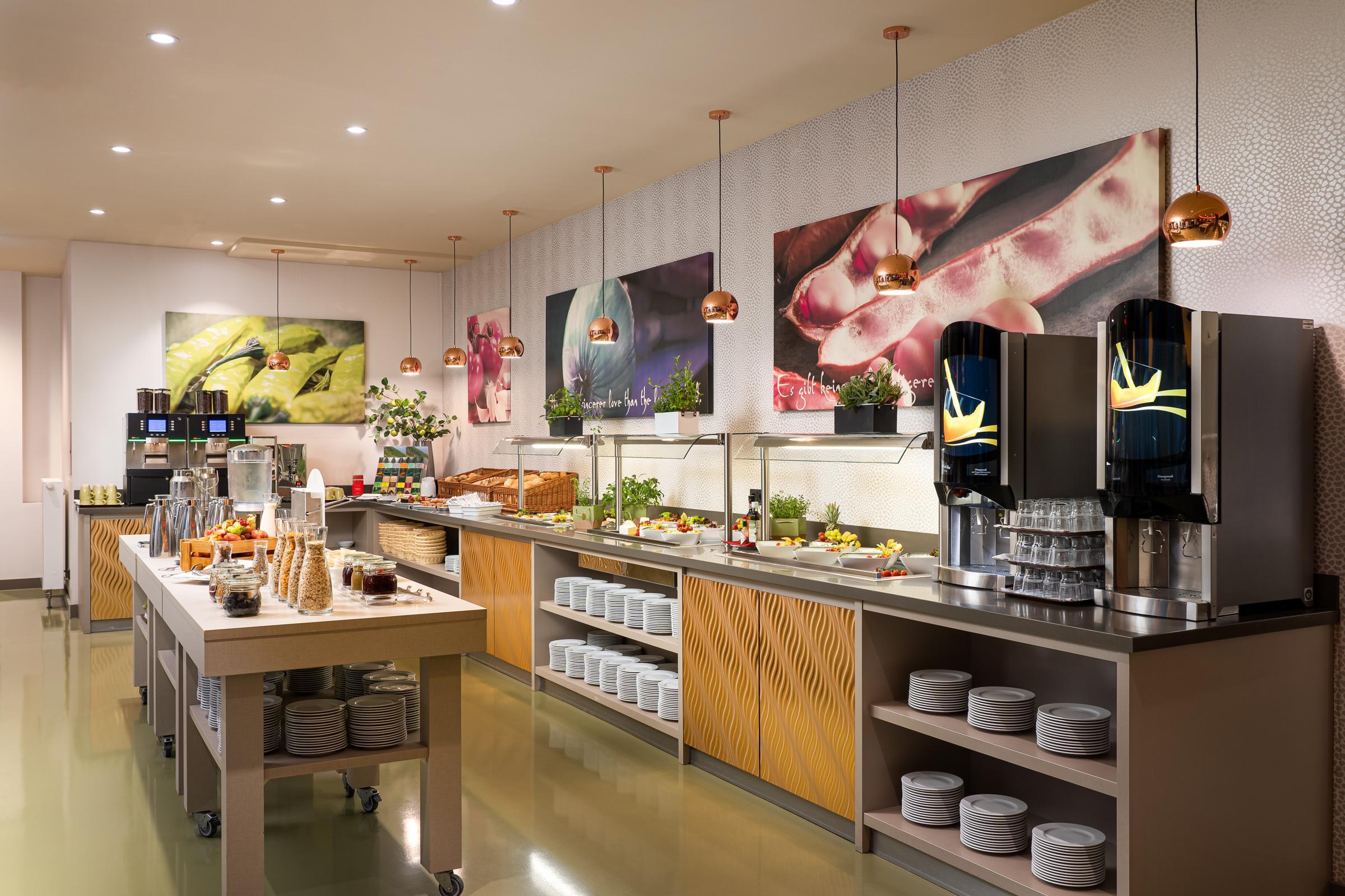 柏林米特莱昂纳多酒店 外观 照片 Breakfast buffet
