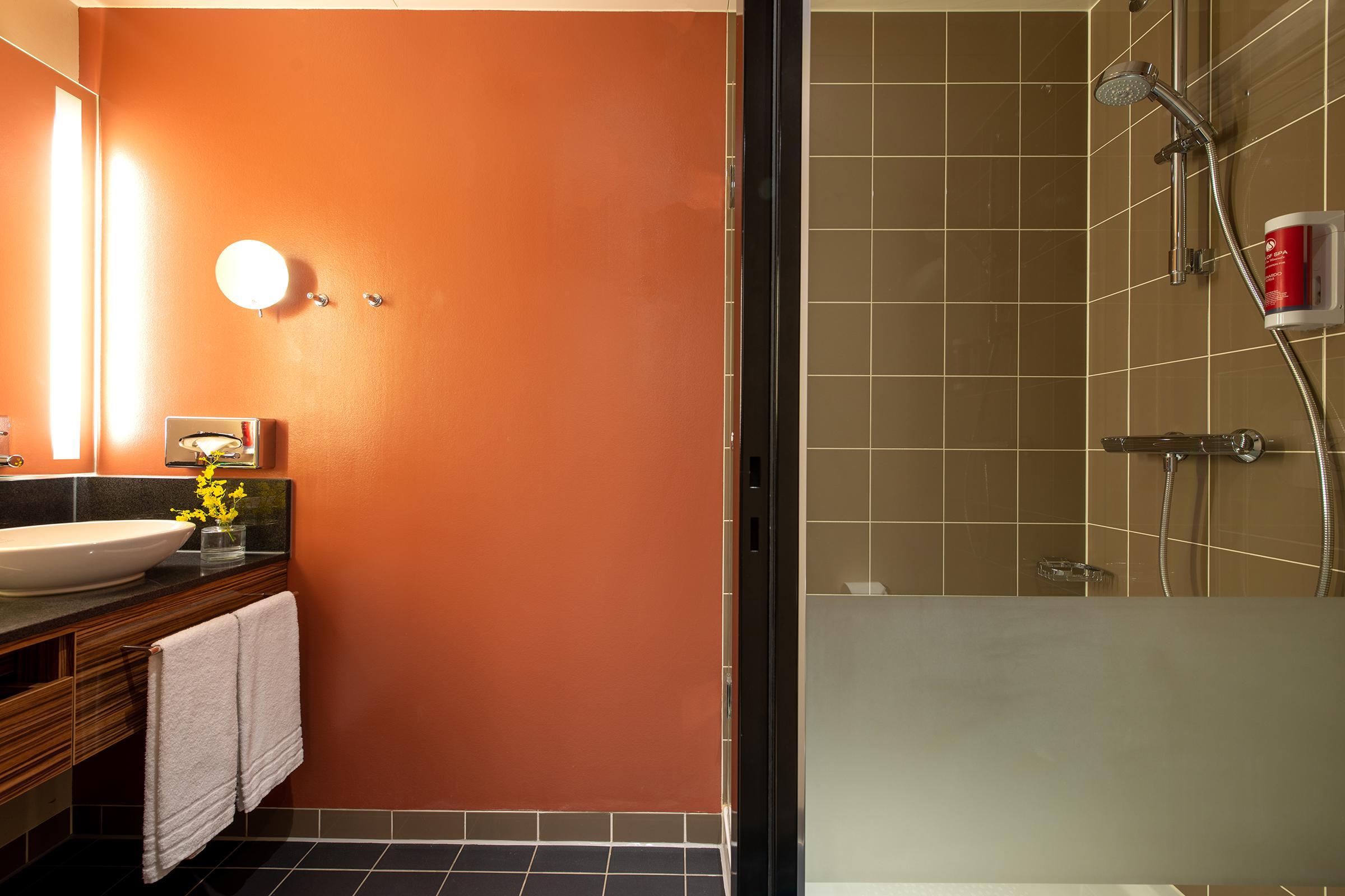柏林米特莱昂纳多酒店 外观 照片 Bathroom